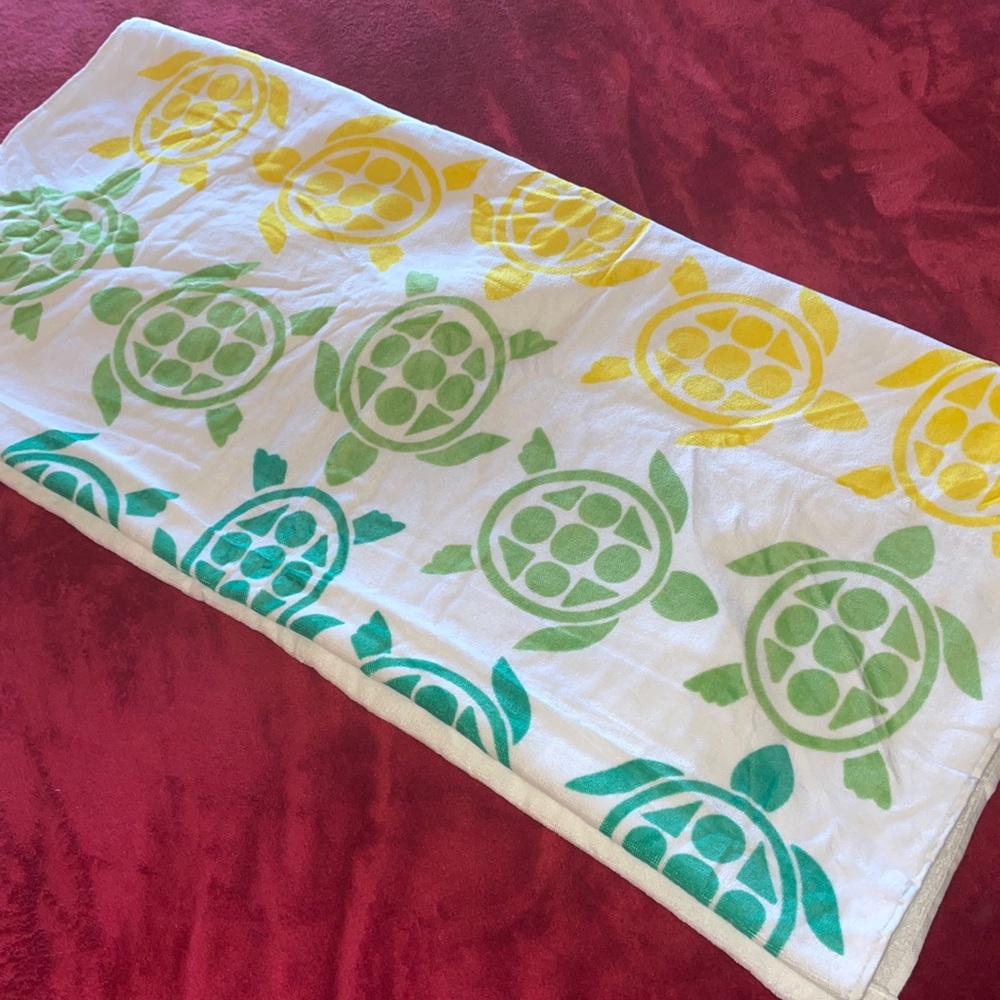 New Colorful Turtle Pattern Beach towel - Picture 8 of 13